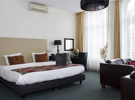 Boutique Quartier Du Port Отель