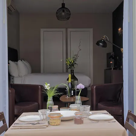 Boutique Quartier Du Port Отель 4*
